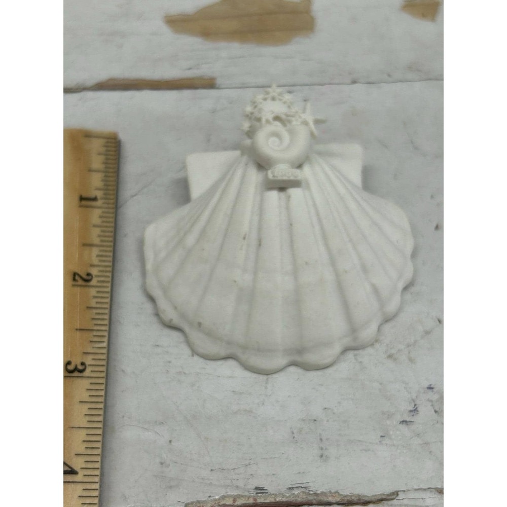 Margaret Furlong 2000 Angel Ornament